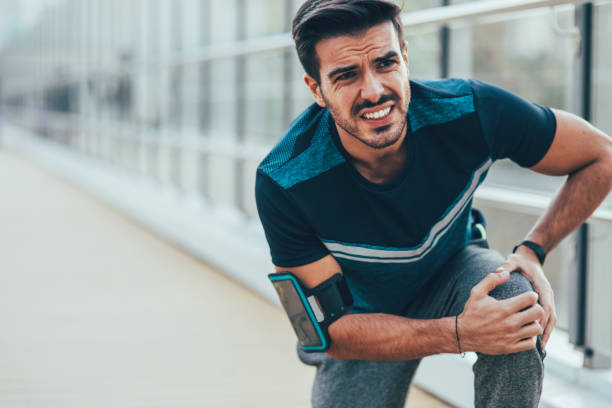pain in the knee joints due to running