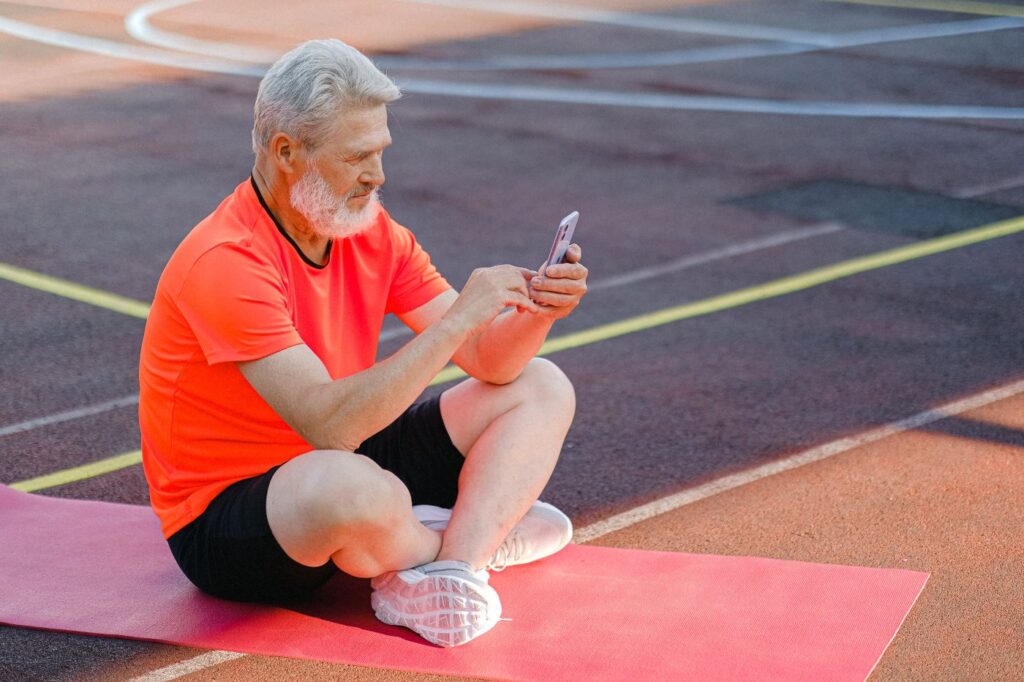 What Type Of Fitness Gadget Is Best For Seniors