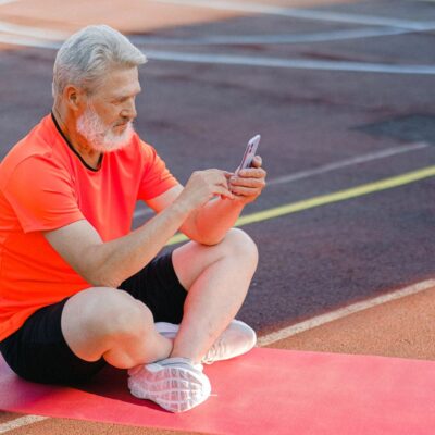 What Type Of Fitness Gadget Is Best For Seniors