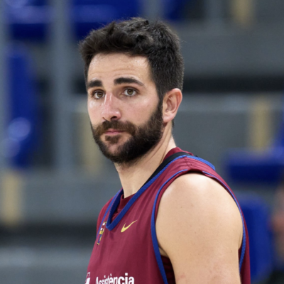 Ricky Rubio signs contract with Barcelona