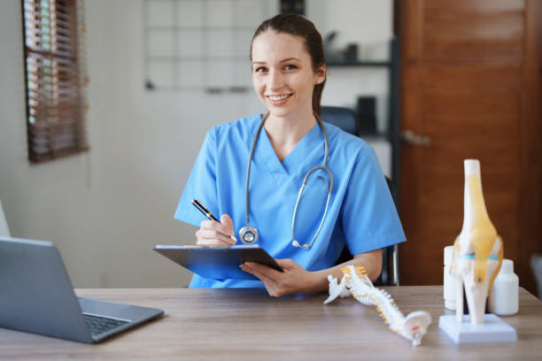 When to See a Doctor for Frozen Shoulder