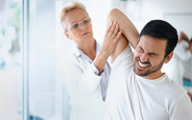 Physical therapy and stretching can also help with frozen shoulder pain. The pendulum stretch is one type of stretch that can assist enhance the range of motion and relieving pain.