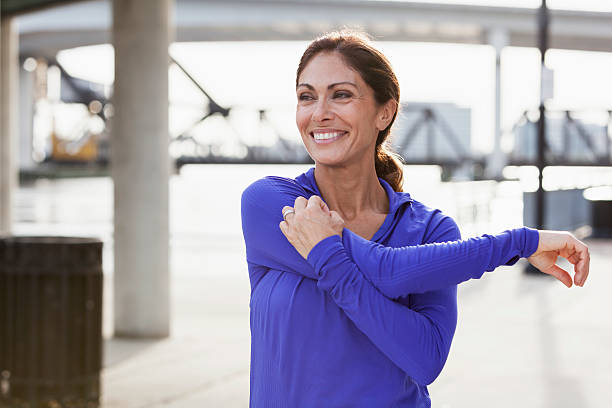 When it comes to comfortble sleep with a frozen shoulder, a few lifestyle changes can assist relieve pain and speeding up recovery.