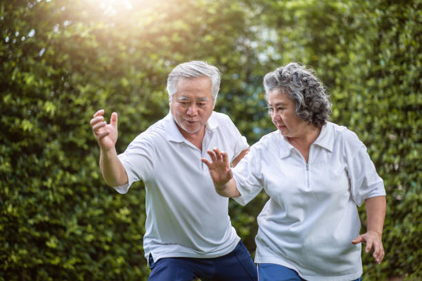 Tai chi and its gentle and controlled nature allows seniors to gently stretch their muscles and joints, increasing flexibility while avoiding tension or discomfort.