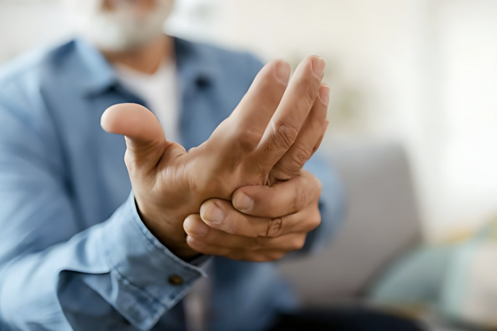 Rheumatoid Arthritis: Causes and Risk Factors