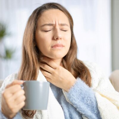 Find out What to Drink When Your Throat is Sore