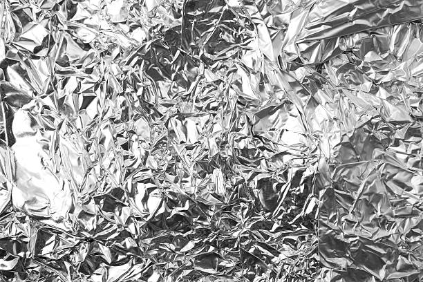 While excessive levels of aluminum have been related to negative health effects such as Alzheimer's disease and bone abnormalities, the quantity of aluminum transferred from foil to food during cooking is thought to be small.