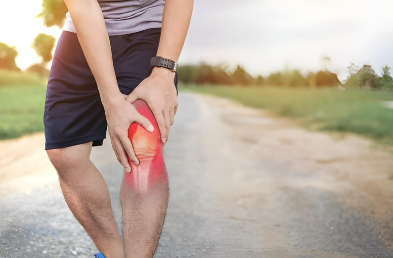 Severe knee pain is a serious indication that should lead you to seek medical attention for a sore knee while bending.