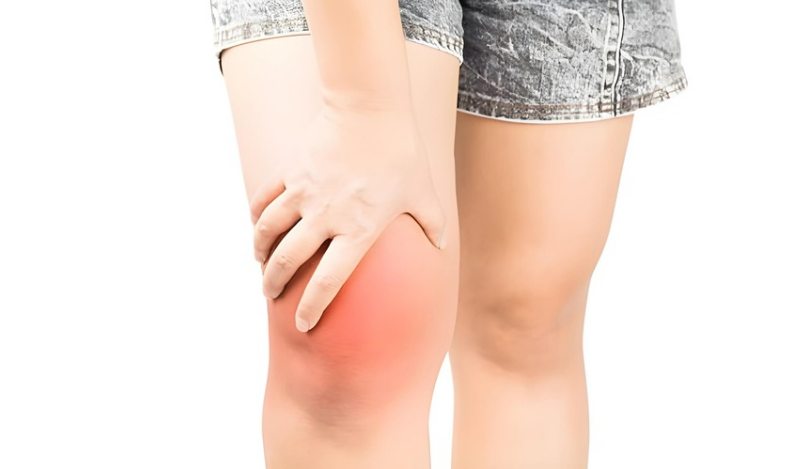 While minor injuries or overexertion may cause temporary swelling or redness, persistent or increasing symptoms associated with painful knee bending indicate underlying concerns that require medical attention.