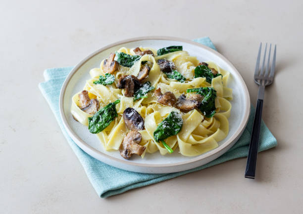 20-Minute Balsamic Mushroom & Spinach Pasta